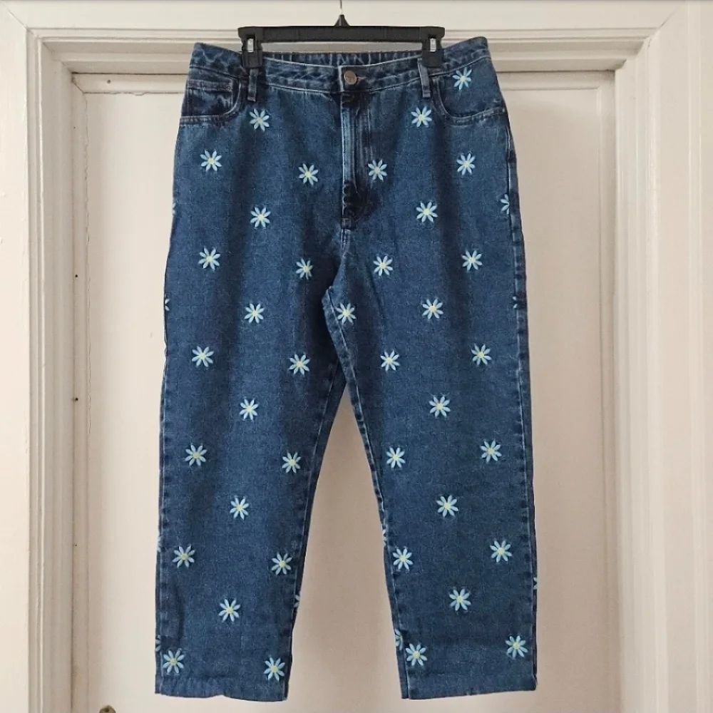76 LUCY & YAK EMBROIDERED DAISY - MAE DANA MOM JEANS SIZE 34R - Picture 5 of 10
